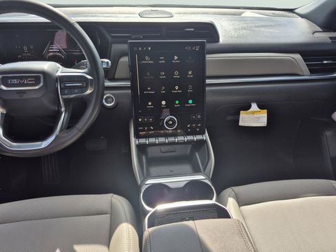 Used 2026 GMC Terrain Elevation w/ Elevation Premium Package FWD image 15