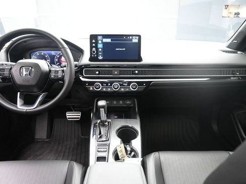 Used 2025 Honda Civic Sport Touring image 9