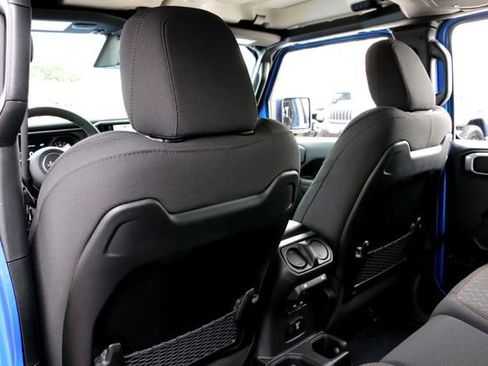 New 2026 Jeep Gladiator Mojave image 17