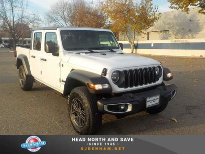 New 2026 Jeep Gladiator Sport