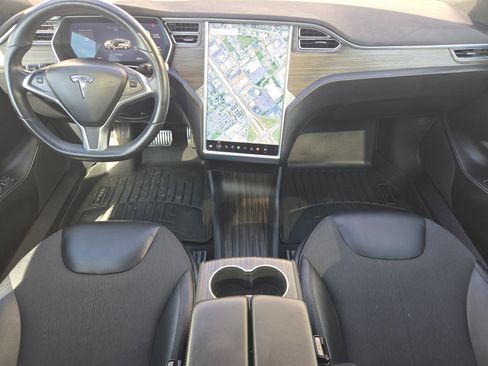Used 2016 Tesla Model S 70 image 27