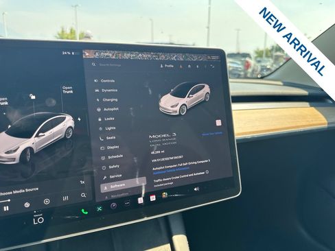 Used 2022 Tesla Model 3 Long Range AWD/4WD image 22