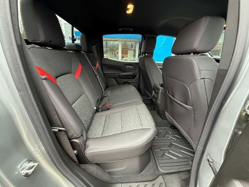Used 2026 Chevrolet Colorado Z71 AWD/4WD image 33