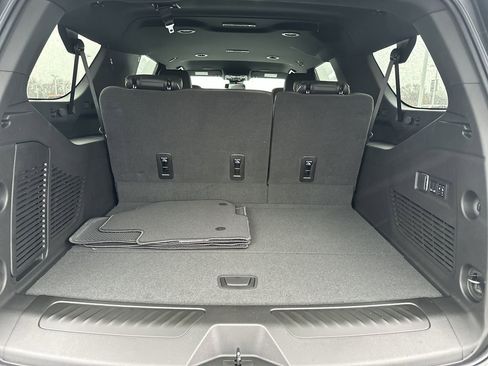 New 2026 GMC Yukon XL Elevation image 23