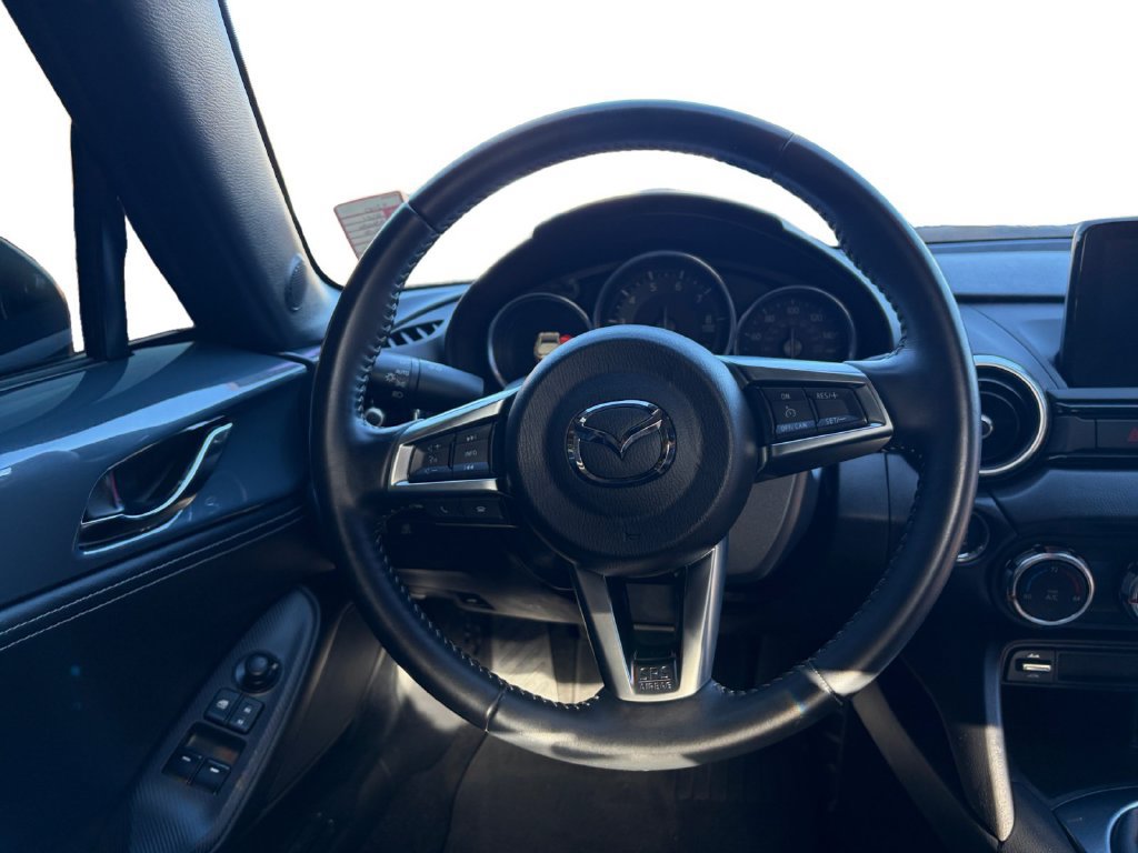 Used 2021 MAZDA MX-5 Miata RF Grand Touring RWD image 13