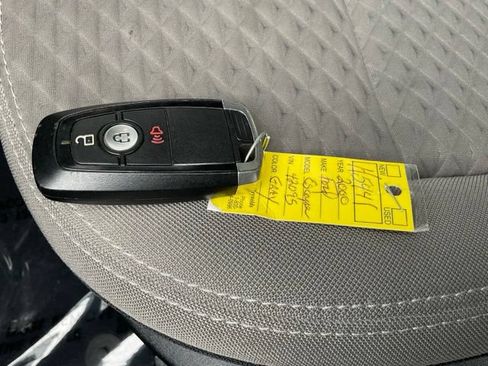 Used 2020 Ford Escape SE AWD/4WD image 49