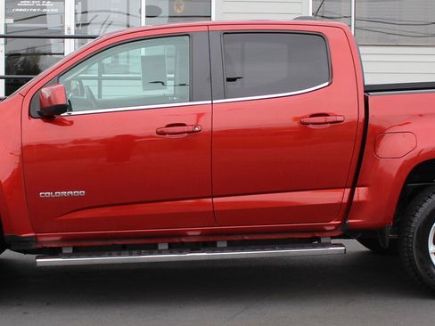 Used 2016 Chevrolet Colorado LT w/ LT Convenience Package AWD/4WD image 3
