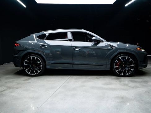 Used 2023 Lamborghini Urus S AWD/4WD image 12