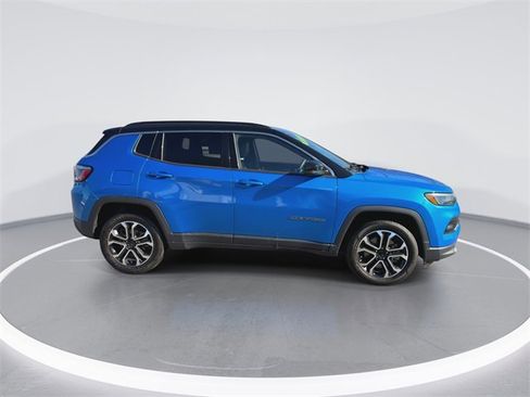 Used 2024 Jeep Compass Limited image 9