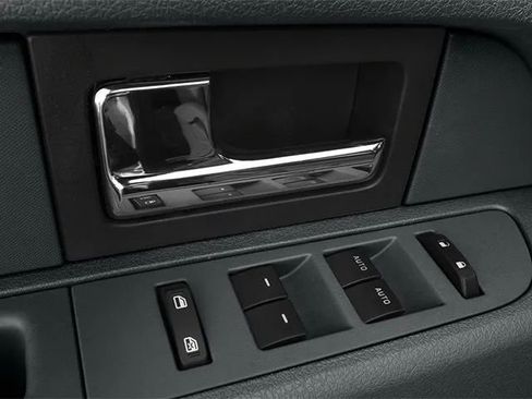 Used 2013 Ford F150 XLT w/ Luxury Equipment Group image 17