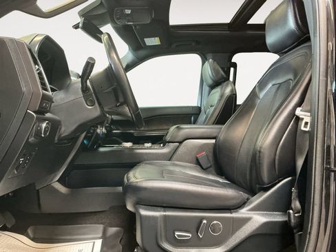 Used 2021 Ford Expedition Limited AWD/4WD image 9