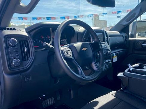 New 2026 Chevrolet Silverado 2500 Custom w/ Custom Value Package AWD/4WD image 32