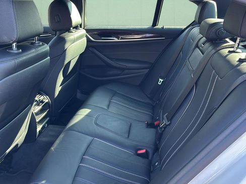 Used 2019 BMW 530i 530i w/ Convenience Package image 21