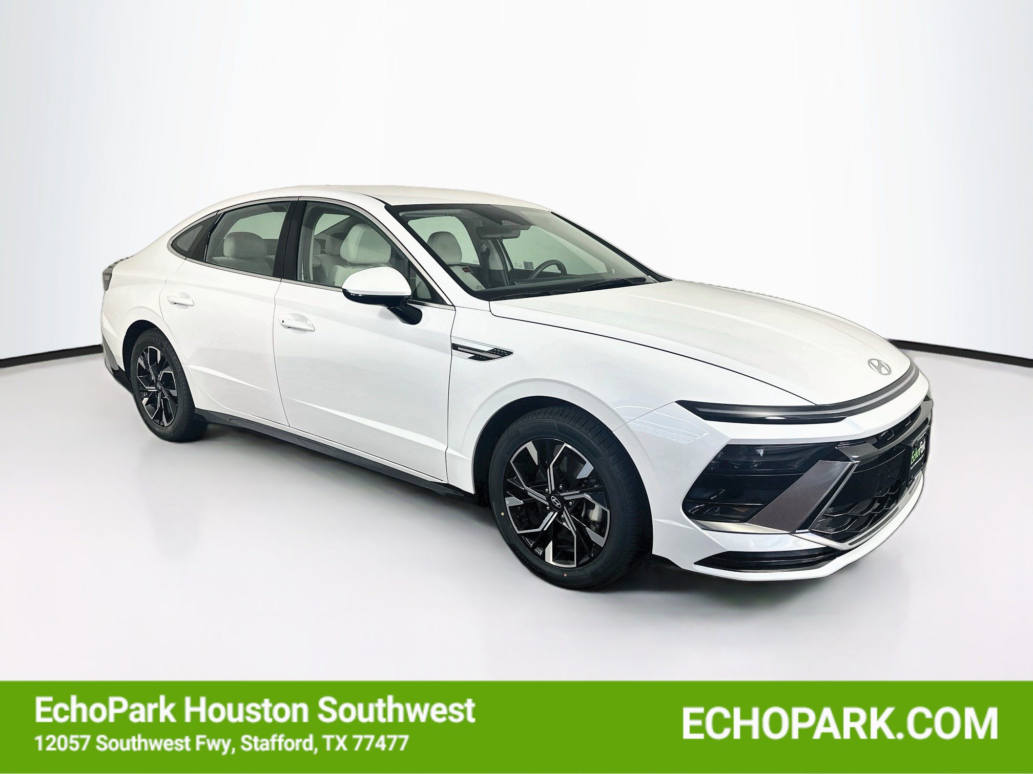 Used 2025 Hyundai Sonata SEL FWD image 1