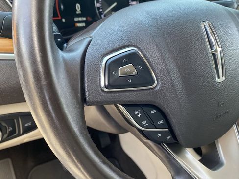 Used 2019 Lincoln MKC Select w/ Select Plus Package image 22