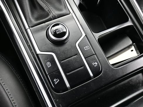 Used 2023 Kia Sorento S image 29