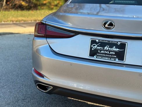 Certified 2024 Lexus ES 350 w/ Premium Package image 14
