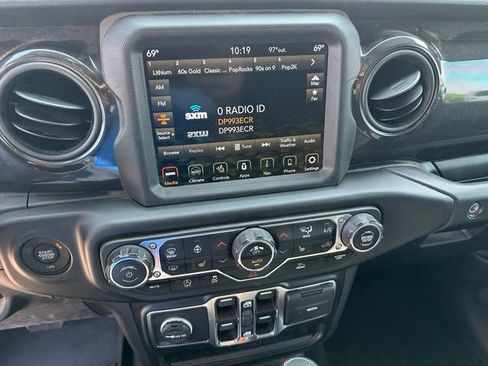 Used 2022 Jeep Wrangler Unlimited Sport AWD/4WD image 20