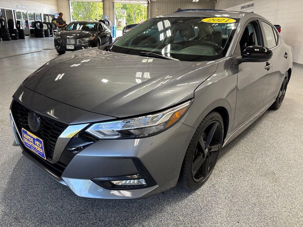Used 2021 Nissan Sentra SR FWD image 3