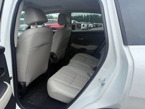 Used 2026 Honda HR-V EX-L image 11