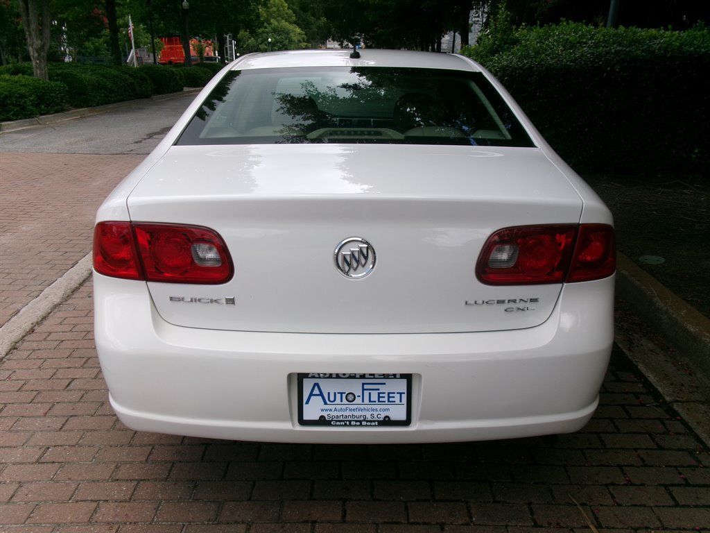 Used 2007 Buick Lucerne CXL w/ Luxury Package FWD image 6