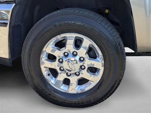 Used 2012 Chevrolet Silverado 2500 LT w/ Interior Plus Package AWD/4WD image 22