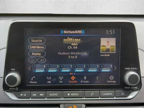 Used 2023 Nissan Altima 2.5 SV FWD image 14