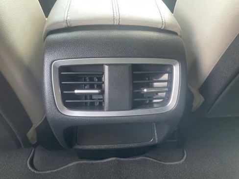 Used 2025 Acura RDX SH-AWD image 34