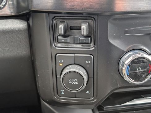 New 2026 Ford F250 Lariat w/ Chrome Package image 19