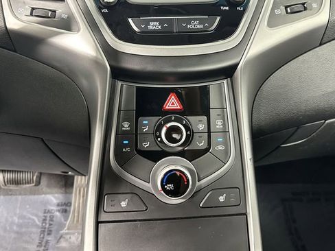 Used 2014 Hyundai Elantra Limited FWD image 9