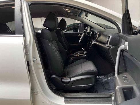 Used 2020 Kia Sportage LX FWD image 30