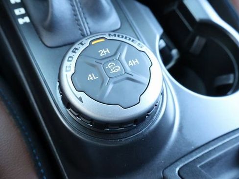 Used 2023 Ford Bronco Outer Banks image 24