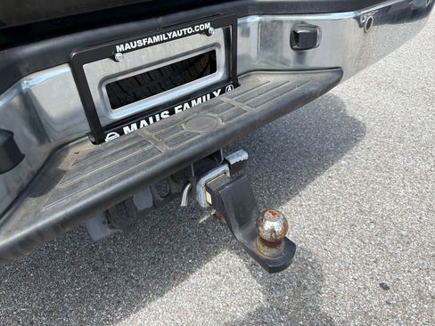 Used 2012 Nissan Titan SL w/ Texas Pkg RWD image 13
