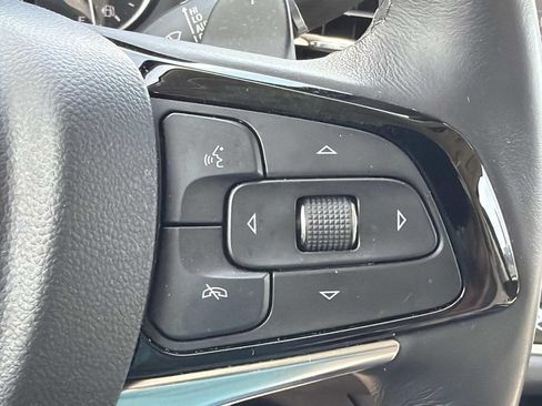 Used 2023 Buick Enclave Avenir FWD image 21