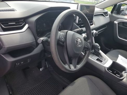 Used 2023 Toyota RAV4 LE AWD/4WD image 19