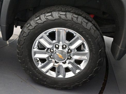 Used 2024 Chevrolet Silverado 2500 High Country w/ High Country Premium Package AWD/4WD image 36