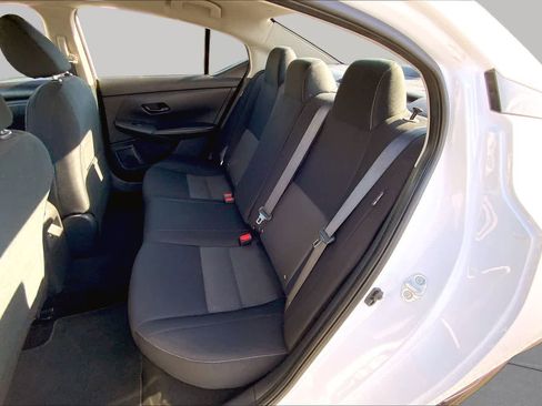 Used 2024 Nissan Sentra SV FWD image 19