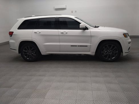 Used 2018 Jeep Grand Cherokee High Altitude AWD/4WD image 11