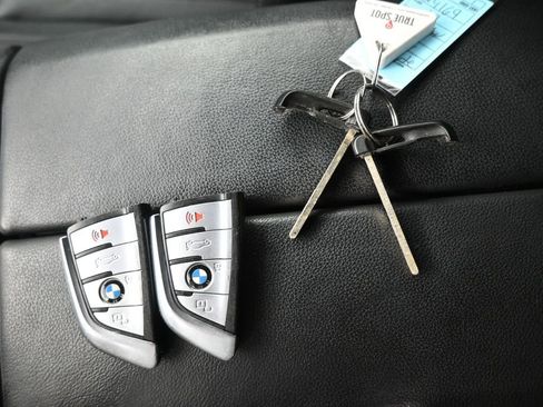 Used 2019 BMW X5 xDrive40i w/ M Sport Package AWD/4WD image 20