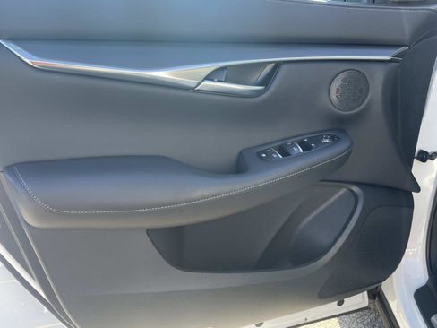 Certified 2025 INFINITI QX50 Pure image 12
