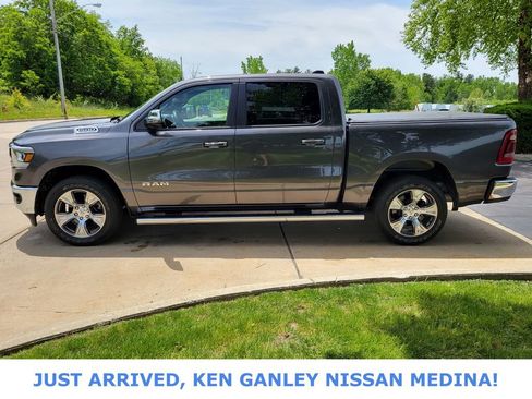Used 2024 RAM 1500 Laramie AWD/4WD image 7