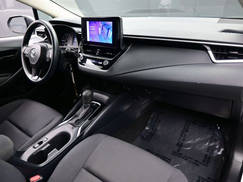 Used 2023 Toyota Corolla LE FWD image 13
