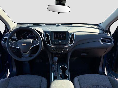 Used 2024 Chevrolet Equinox LT image 4