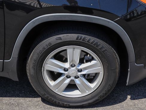 Used 2020 Chevrolet Trax LT w/ LT Convenience Package FWD image 7