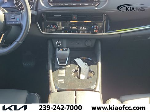 Used 2023 Nissan Rogue SL FWD image 20