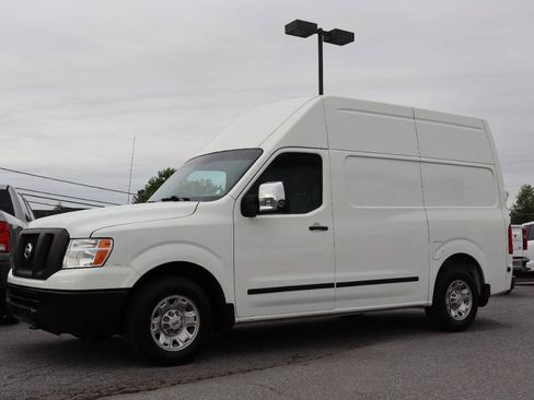 Used 2020 Nissan NV 2500 SV RWD image 3