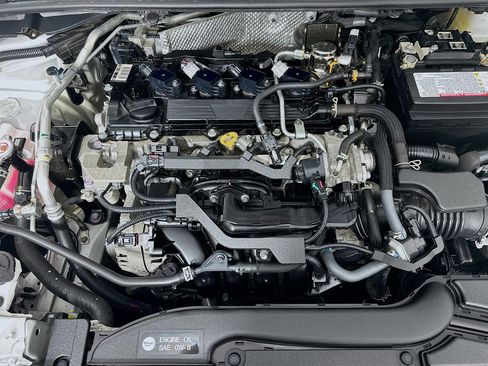 Used 2024 Toyota Corolla LE image 31