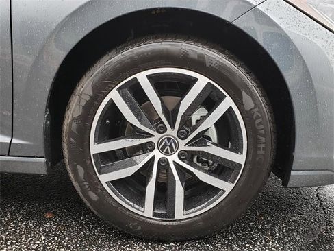 New 2026 Volkswagen Jetta SE image 12