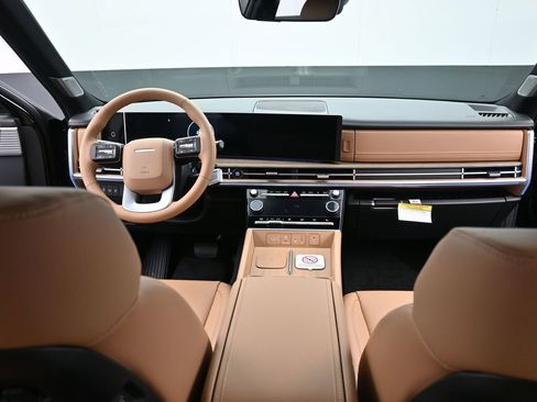 Used 2025 Hyundai Santa Fe Limited image 9