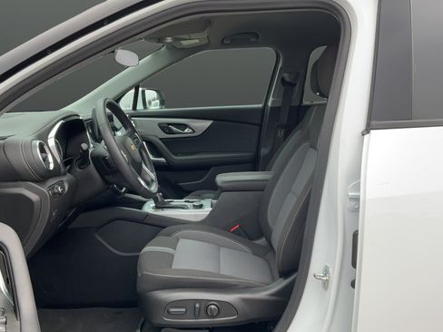Certified 2025 Chevrolet Blazer LT AWD/4WD image 25